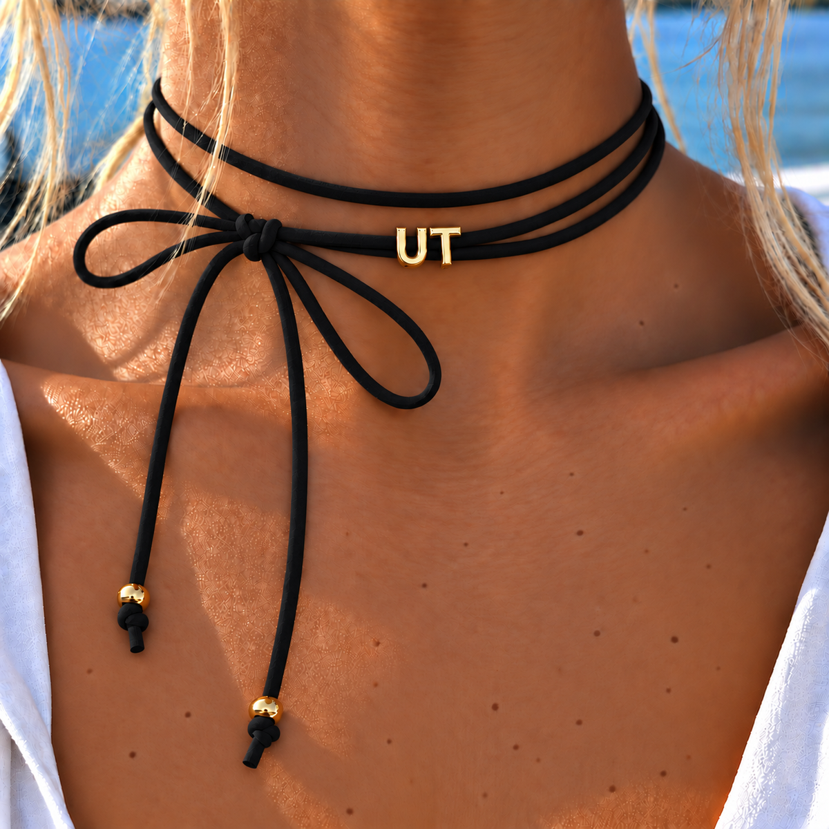 UT BowTie Necklace (red/white)